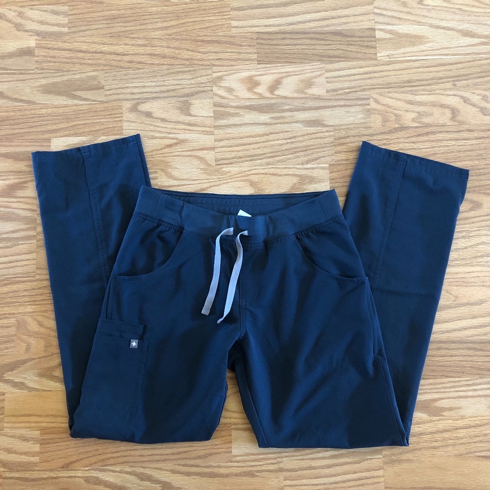 Figs scrub pants small